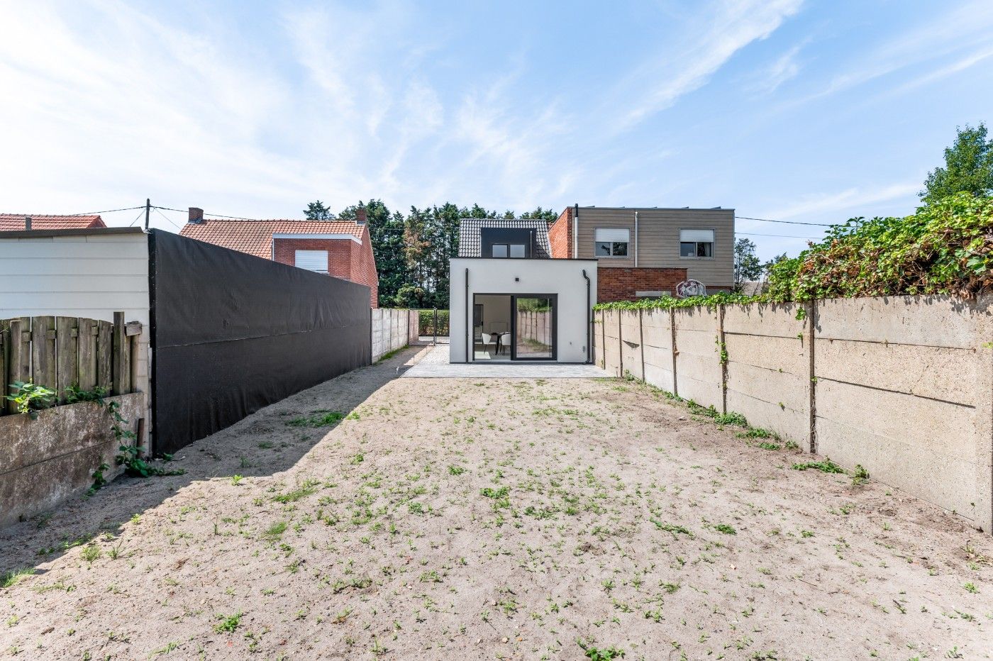 Prachtig gerenoveerde woning met 3 slpk., oprit en toffe tuin foto 23