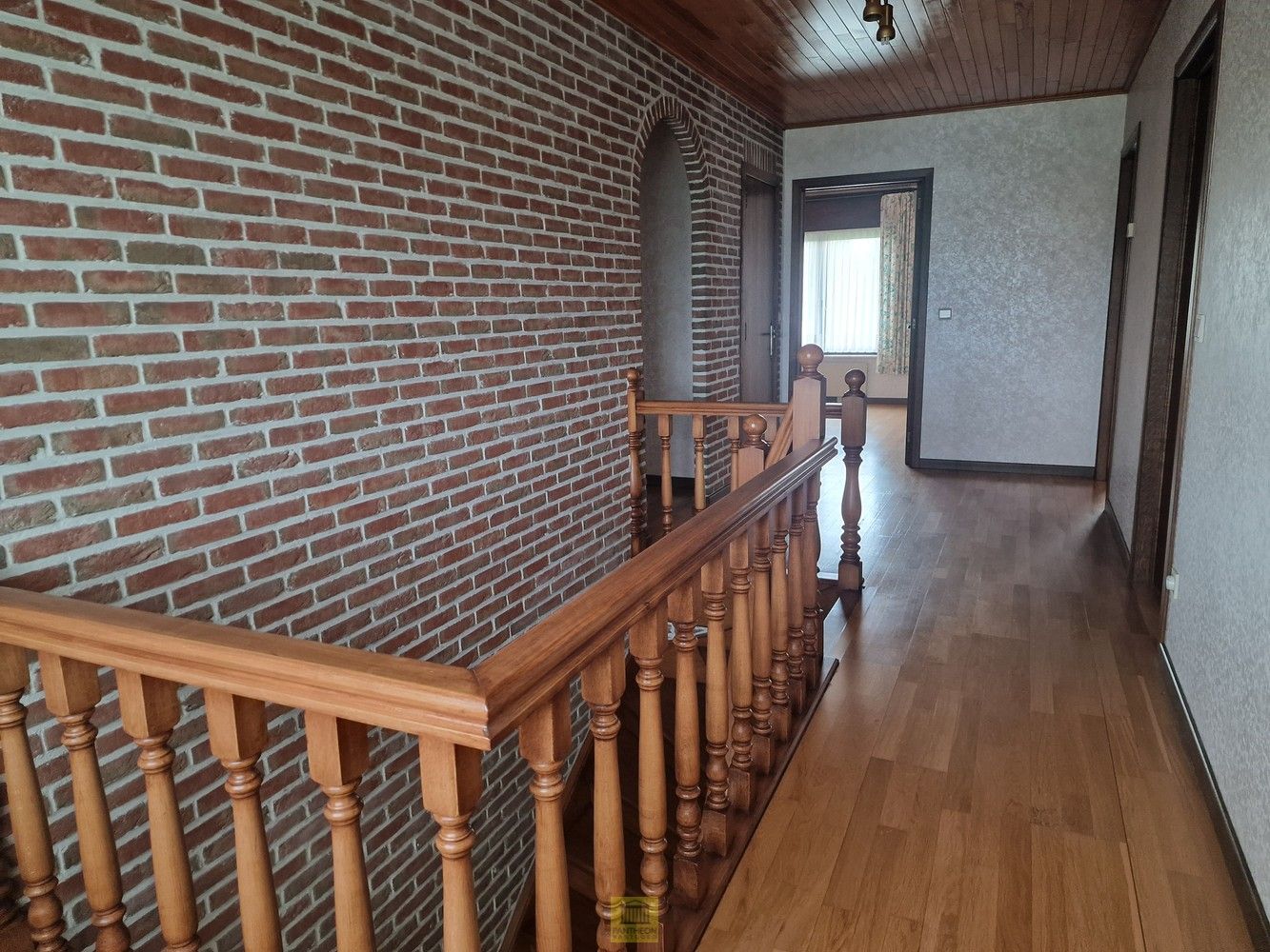 Degelijke halfopen bebouwing, rustig gelegen! foto 19