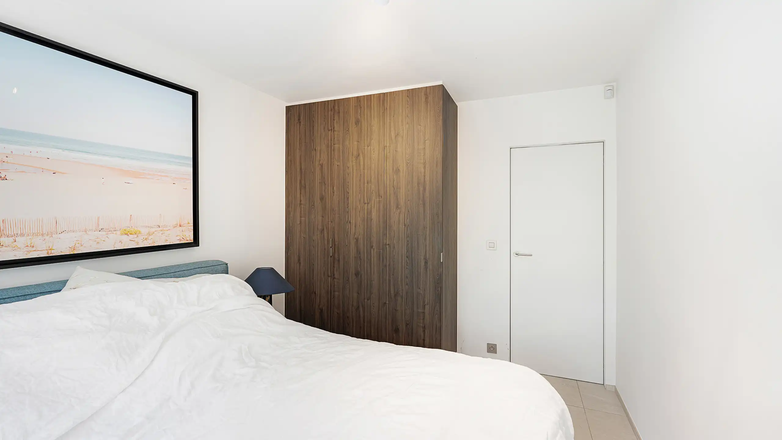 Ruim gelijksvloers tuinappartement met 3 slaapkamers, garage en kelder [Elizabetlaan / Neptunuspad]. foto 25