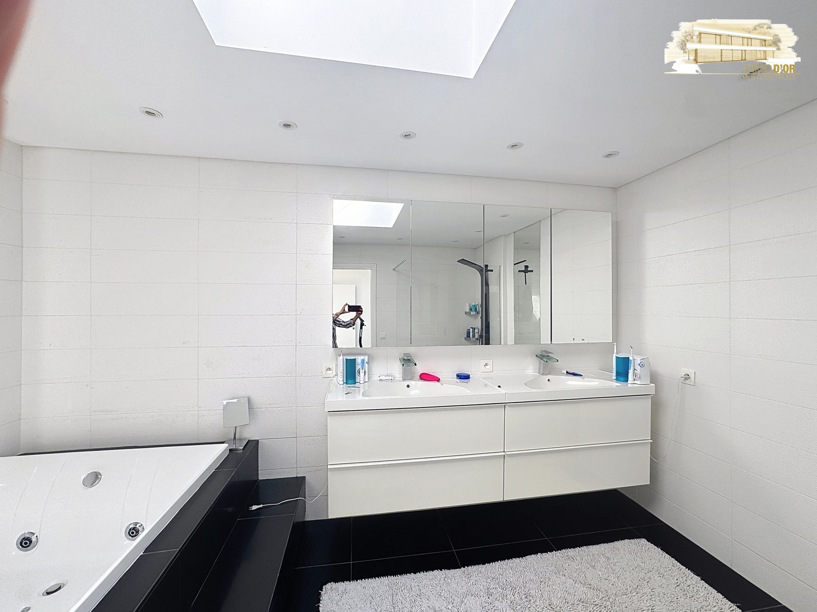 Stijlvolle duplex met 3 slaapkamers & zonovergoten terras foto 12