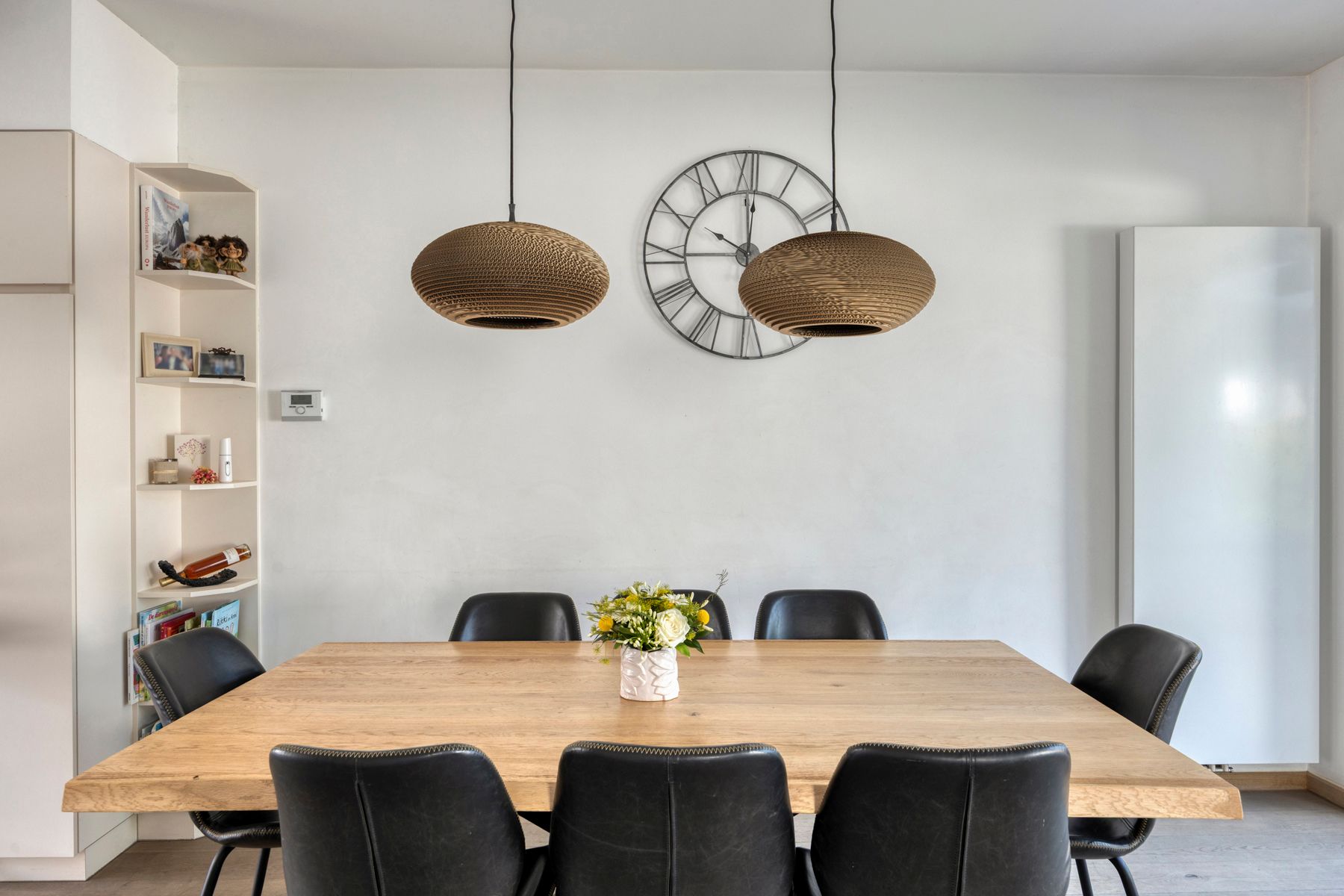Rustig gelegen woning met garage foto 7