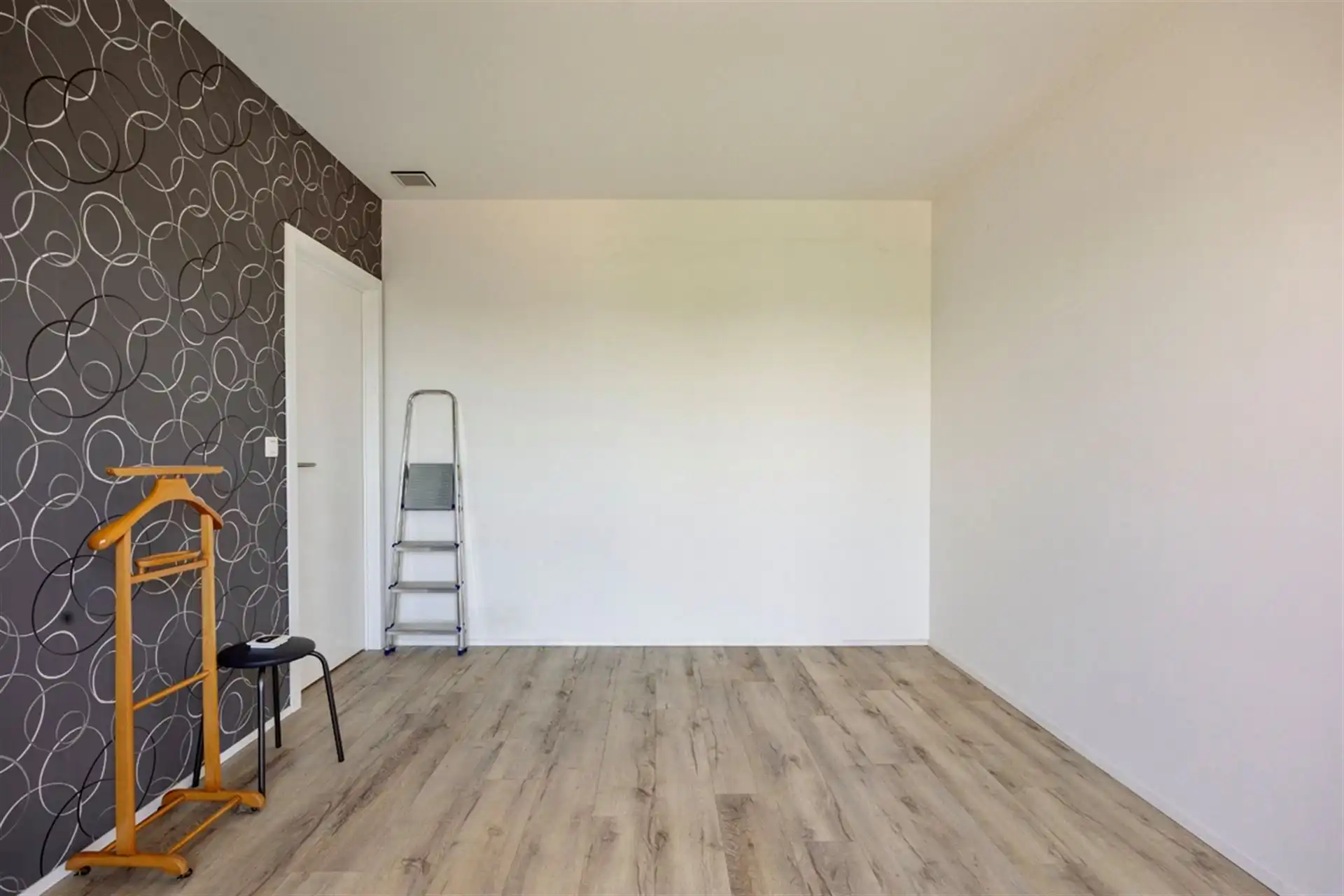Lichtrijk nieuw 2-slaapkamer appartement met kelder  foto 9