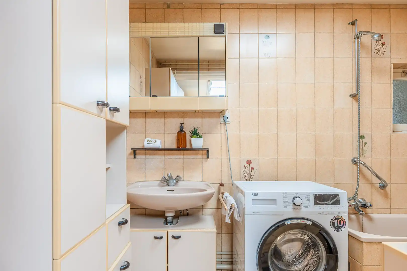 Charmant halfopen huis met 3 slaapkamers, garage en ruime zolder in Brasschaat - perfect voor jouw gezin! foto 12