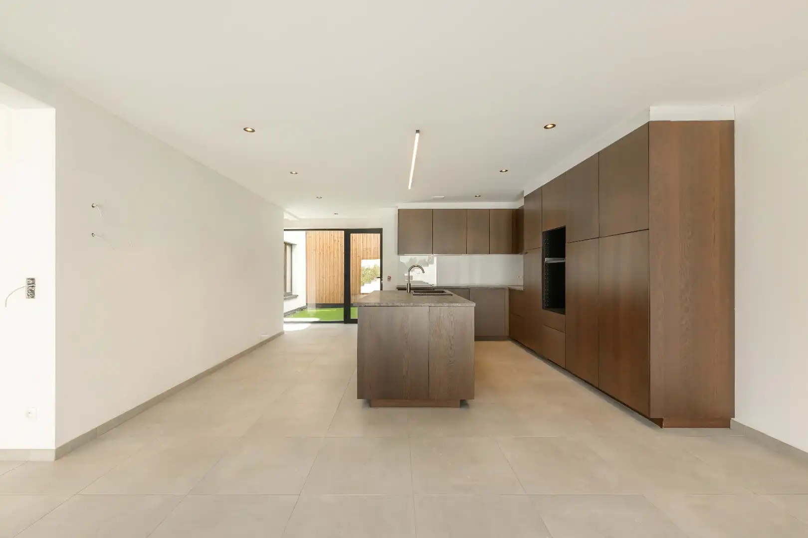 PRACHTIG APPARTEMENT (138 m²) MET 2 SLPKS | TERRAS EN PATIO foto 4