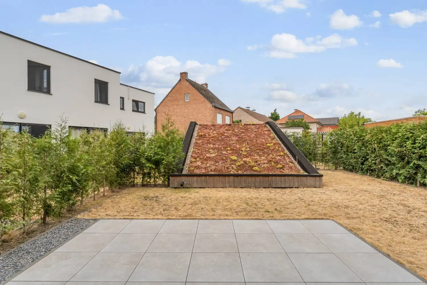 Volledig afgewerkte woning met 3 slaapkamers, tuin en 2 ondergrondse parkeerplaatsen foto 21