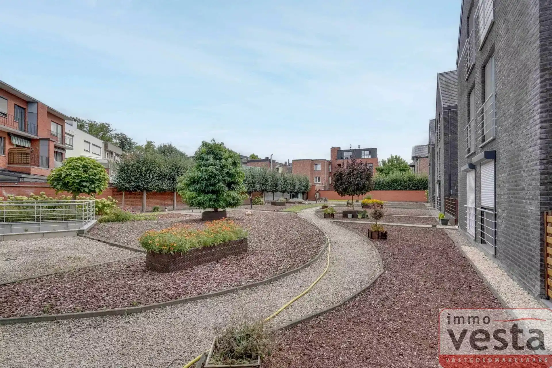 Ruim appartement in Sint-Truiden foto 24