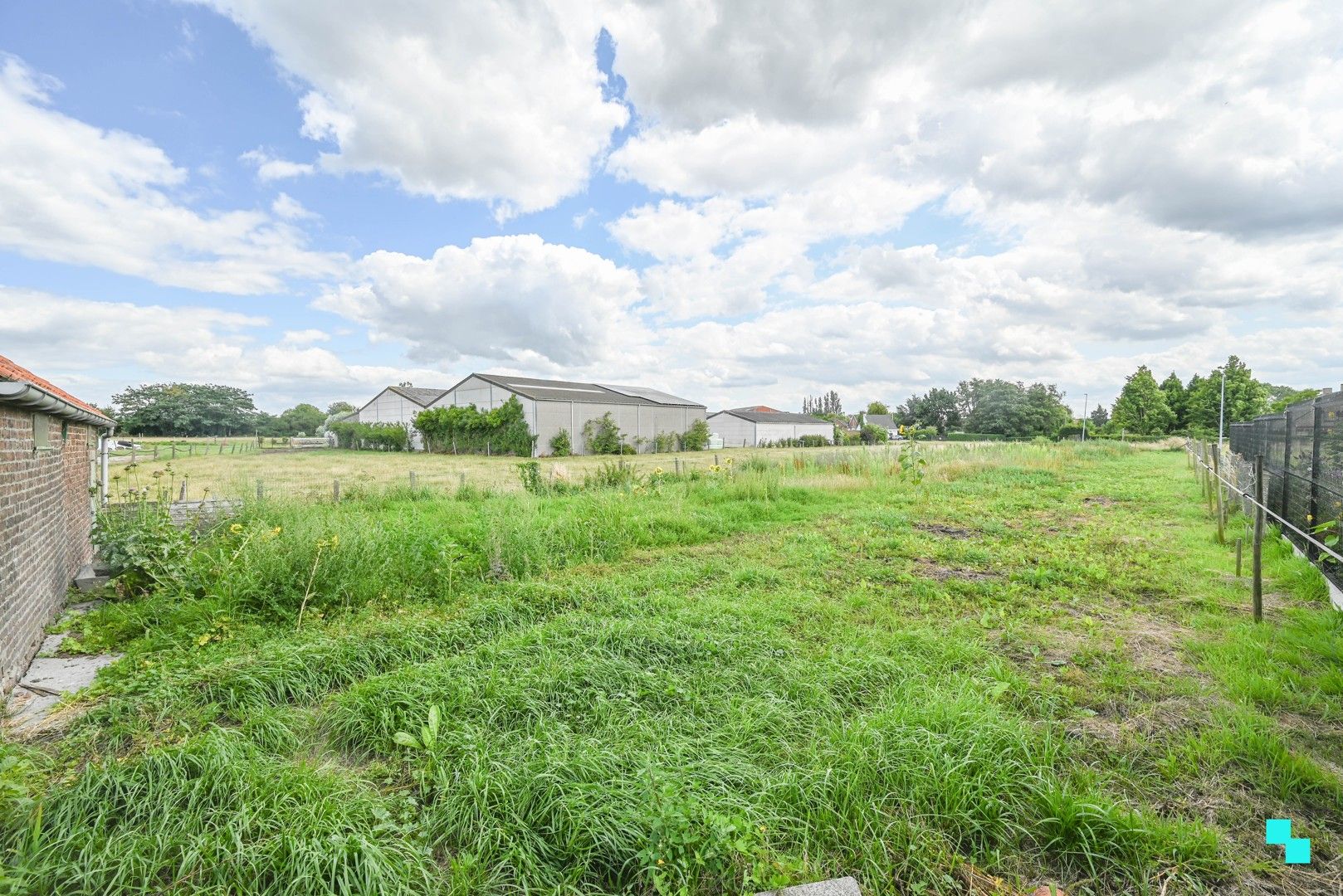 Landelijk gelegen, te renoveren woning op 1.767m² perceel foto 28