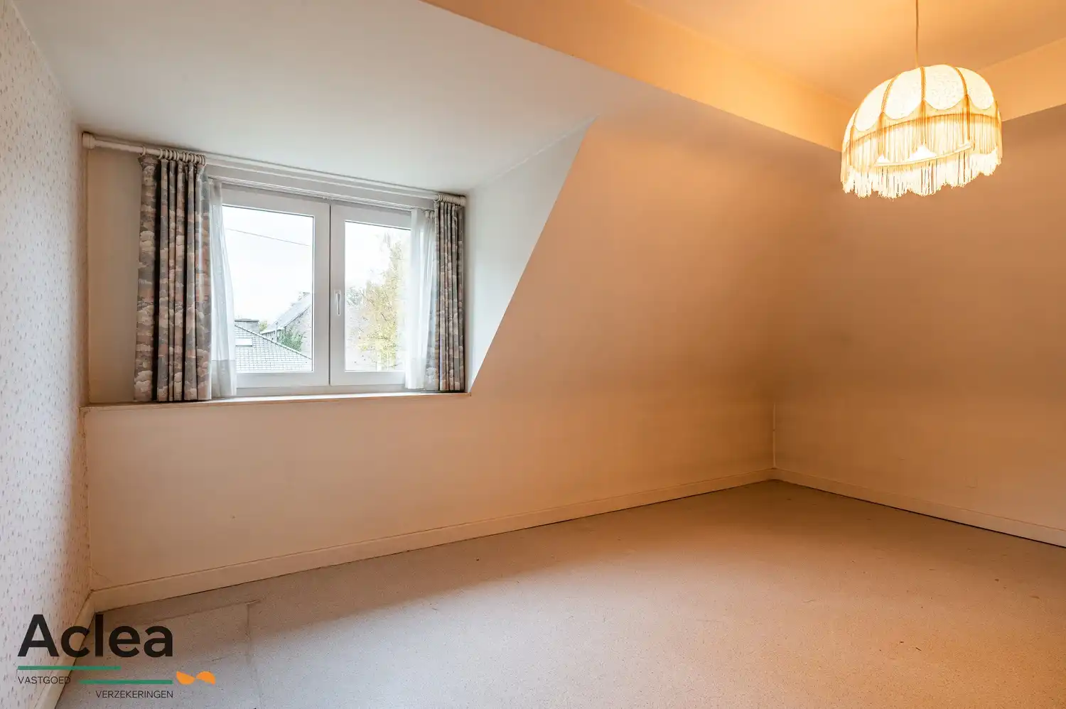 Karaktervolle vrijstaande woning op een goede locatie in Kaprijke foto 28