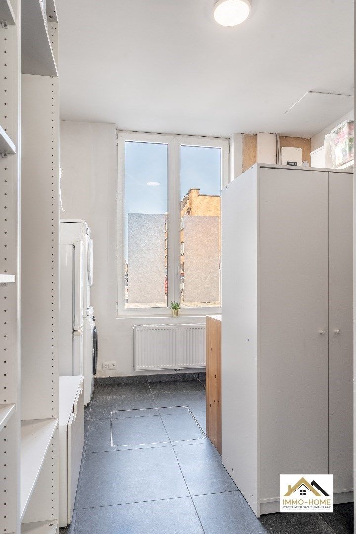 Knap gerenoveerde woning met tuin nabij centrum Gent! foto 24