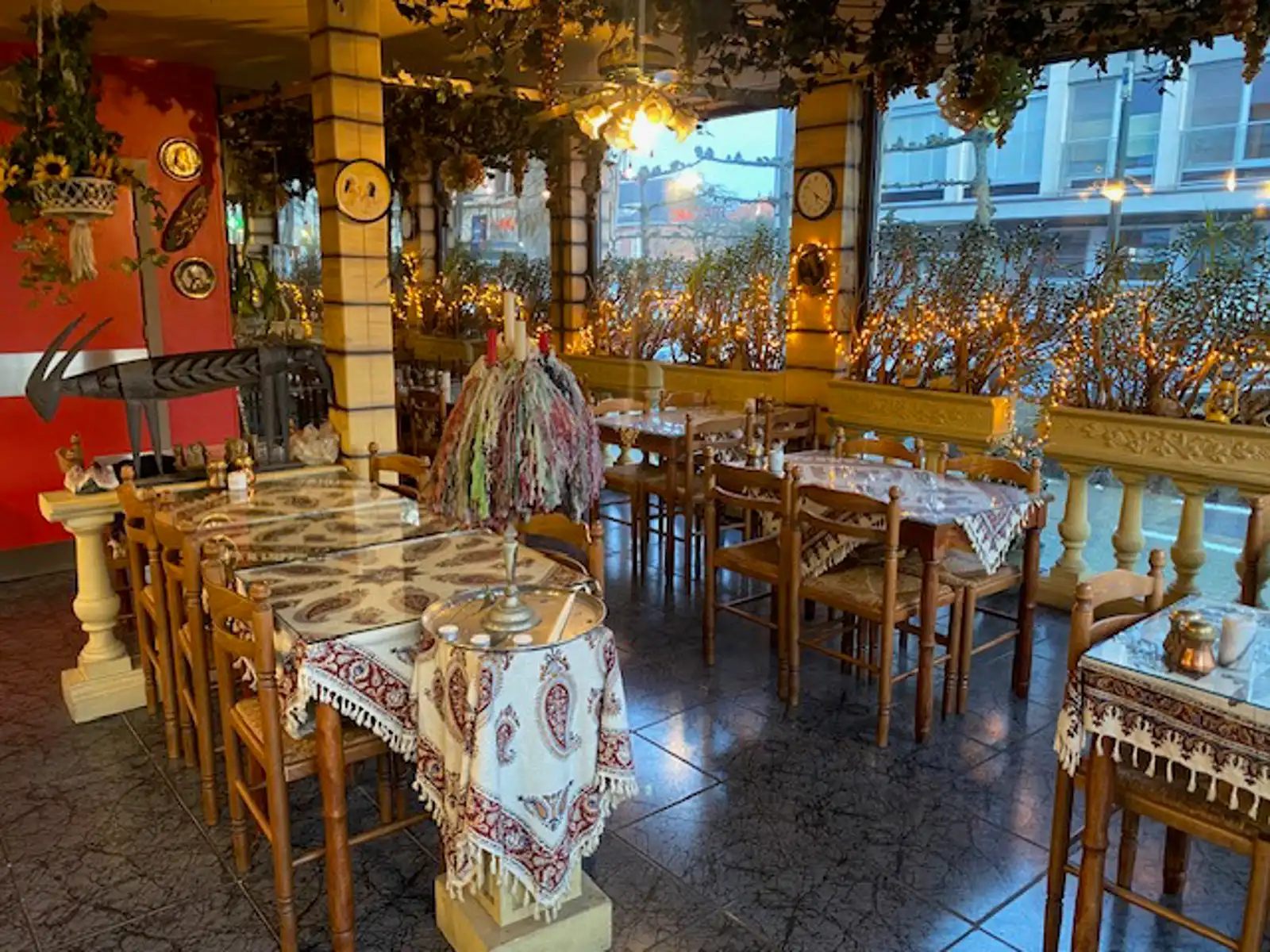 Handelspand te koop op absolute toplocatie – Burg Torhout foto 2