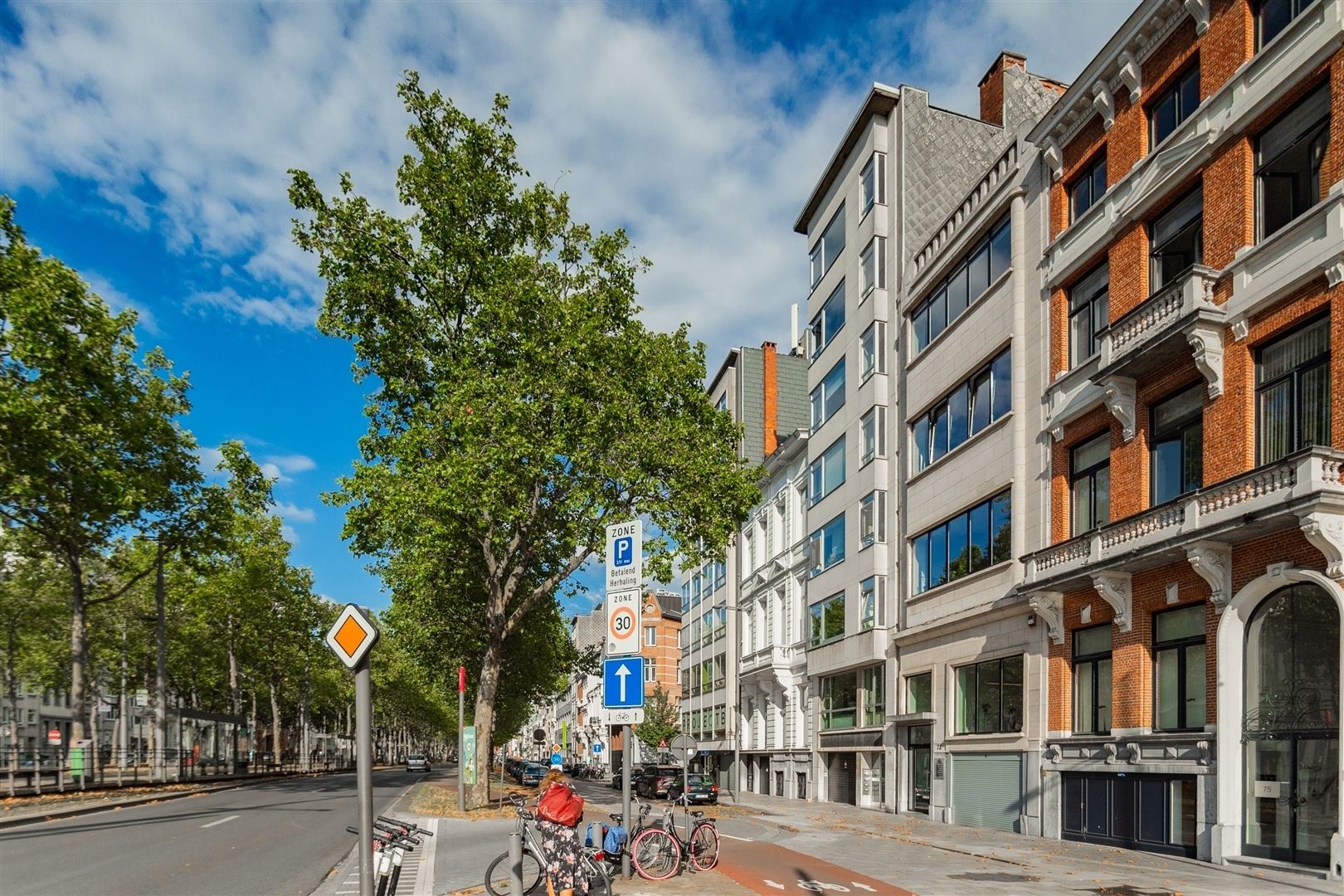 Stijlvol gerenoveerd appartement foto 19