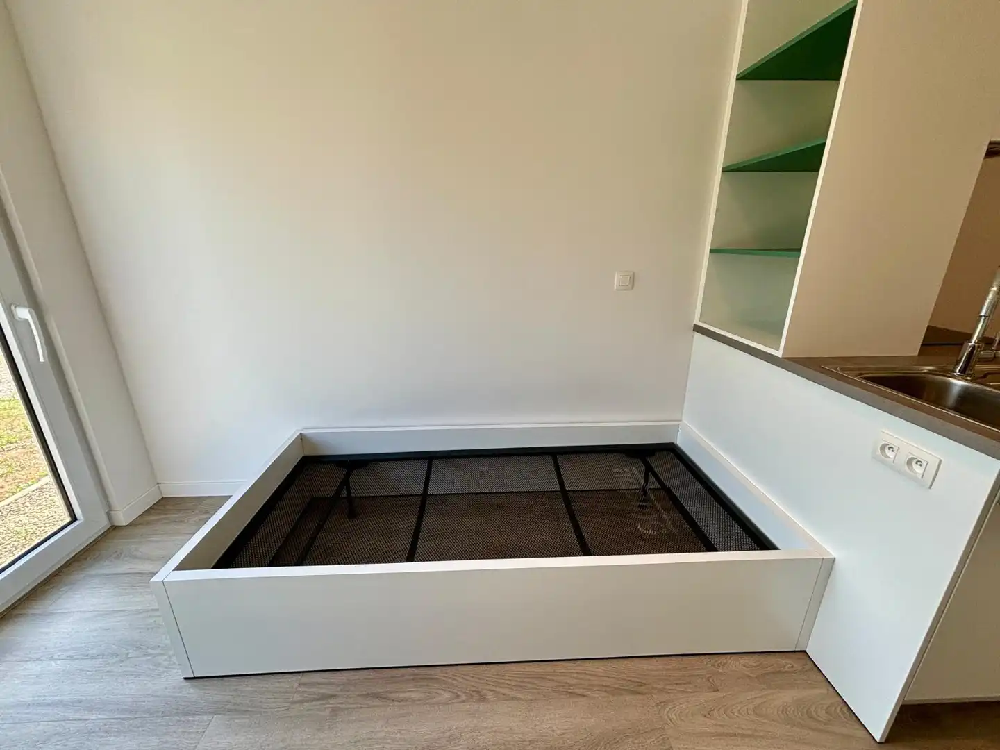 Bemeubelde studentenkamer met privé-keuken & badkamer – Hoog Kortrijk foto 6