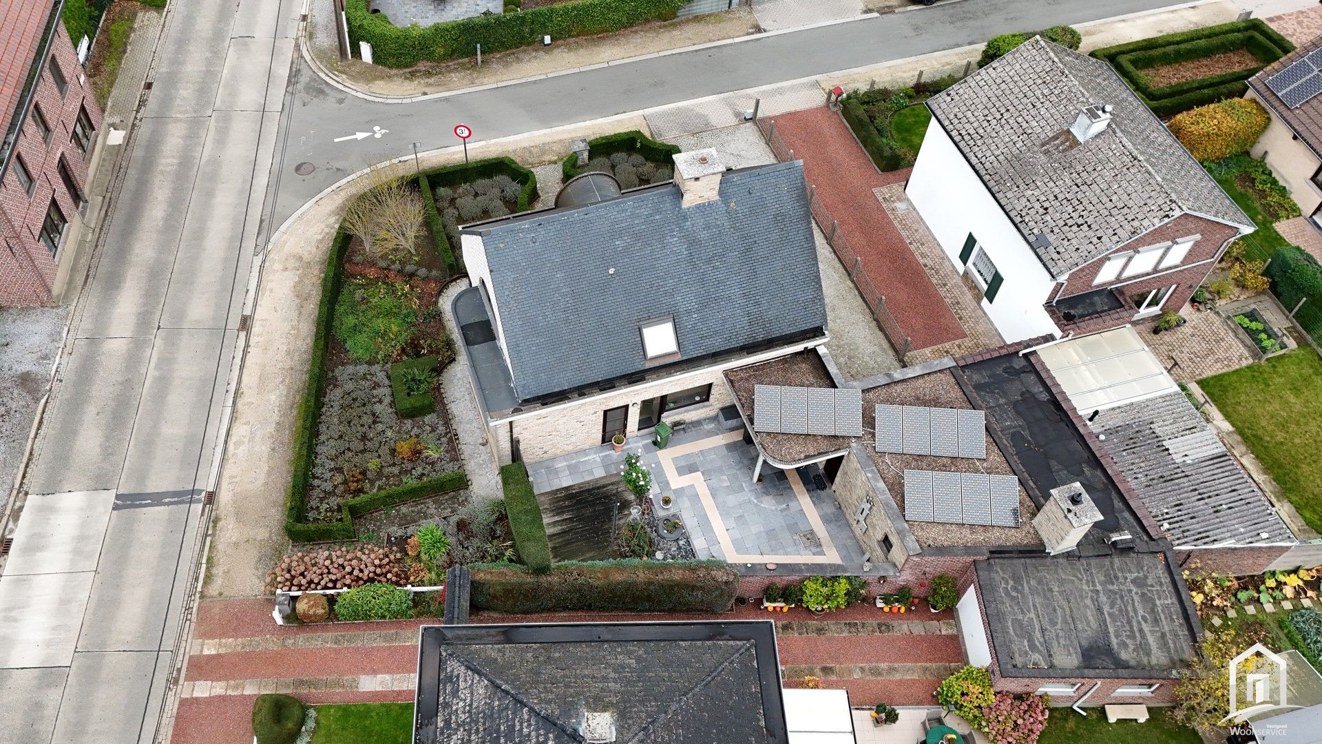 Zeer degelijke, ruime en gezellige viergevelwoning foto 5