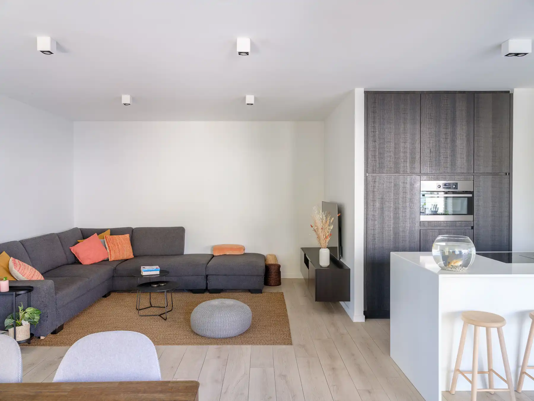 Kwalitatief afgewerkt appartement met terras foto 5