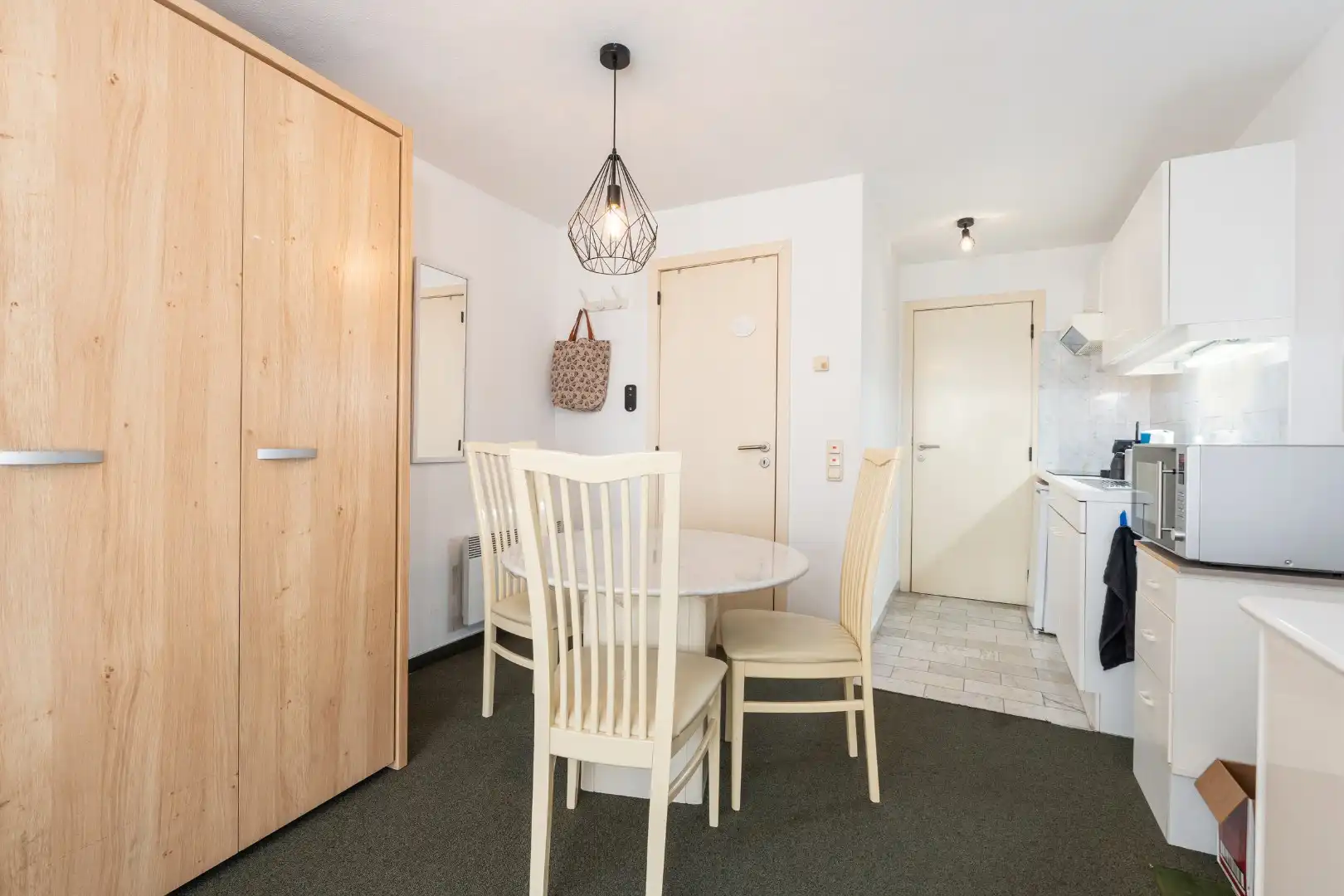 Studio met zijdelings zeezicht in het centrum van Oostende  foto 7
