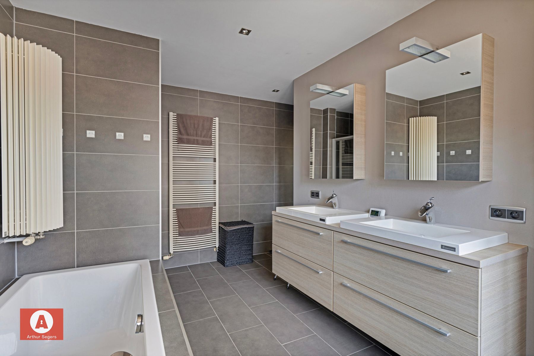 !!! IN OPTIE !!! Perfect instapklare woning met 3 slaapkamers foto 17