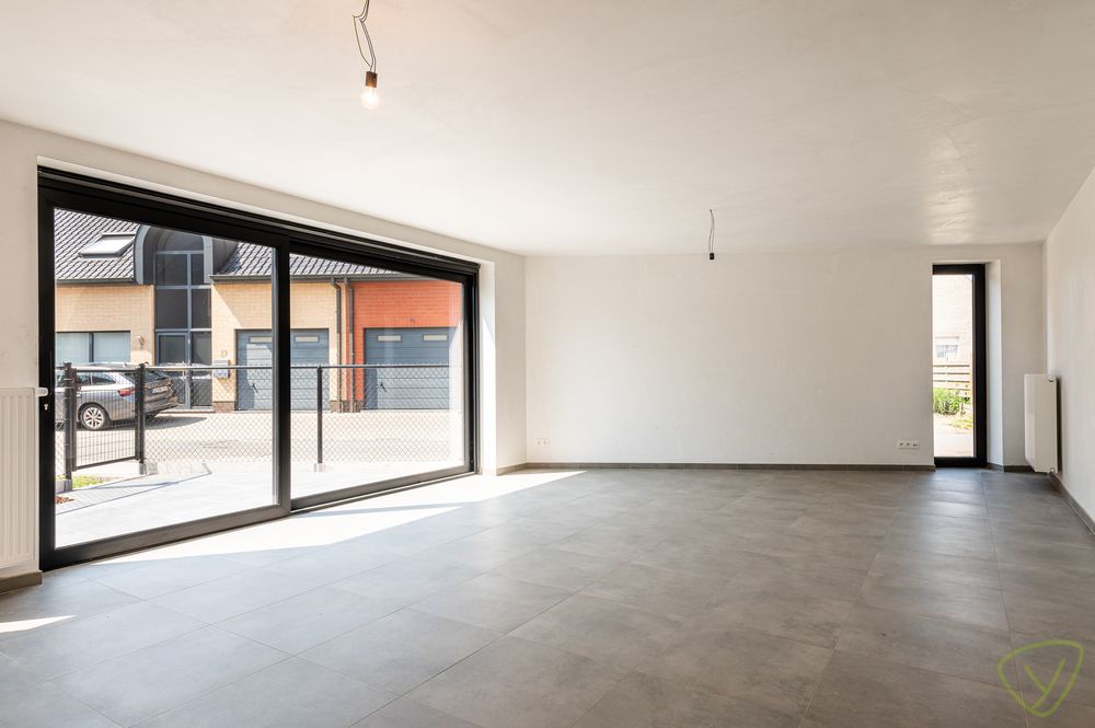 Nieuwbouwappartement te koop in het centrum van Boekhoute foto 3