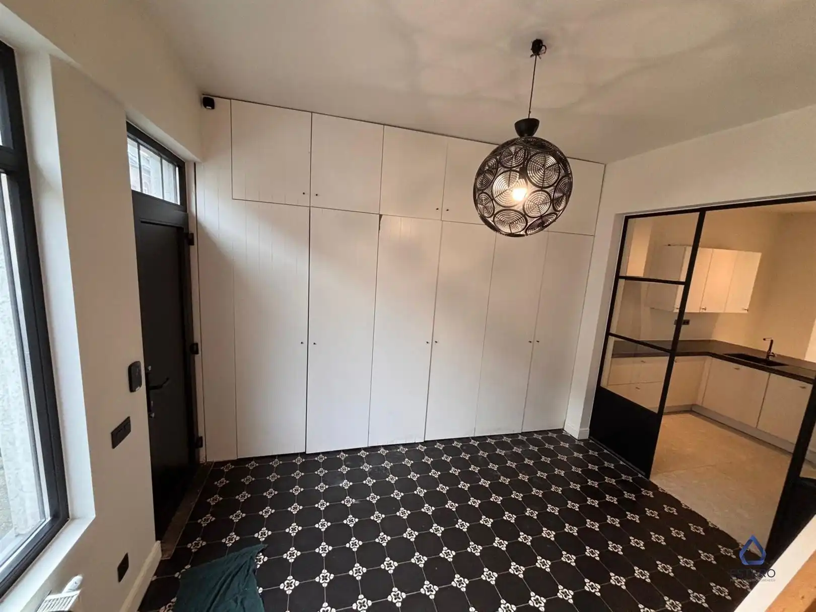 Ruime gezinswoning met drie slaapkamers  foto 2