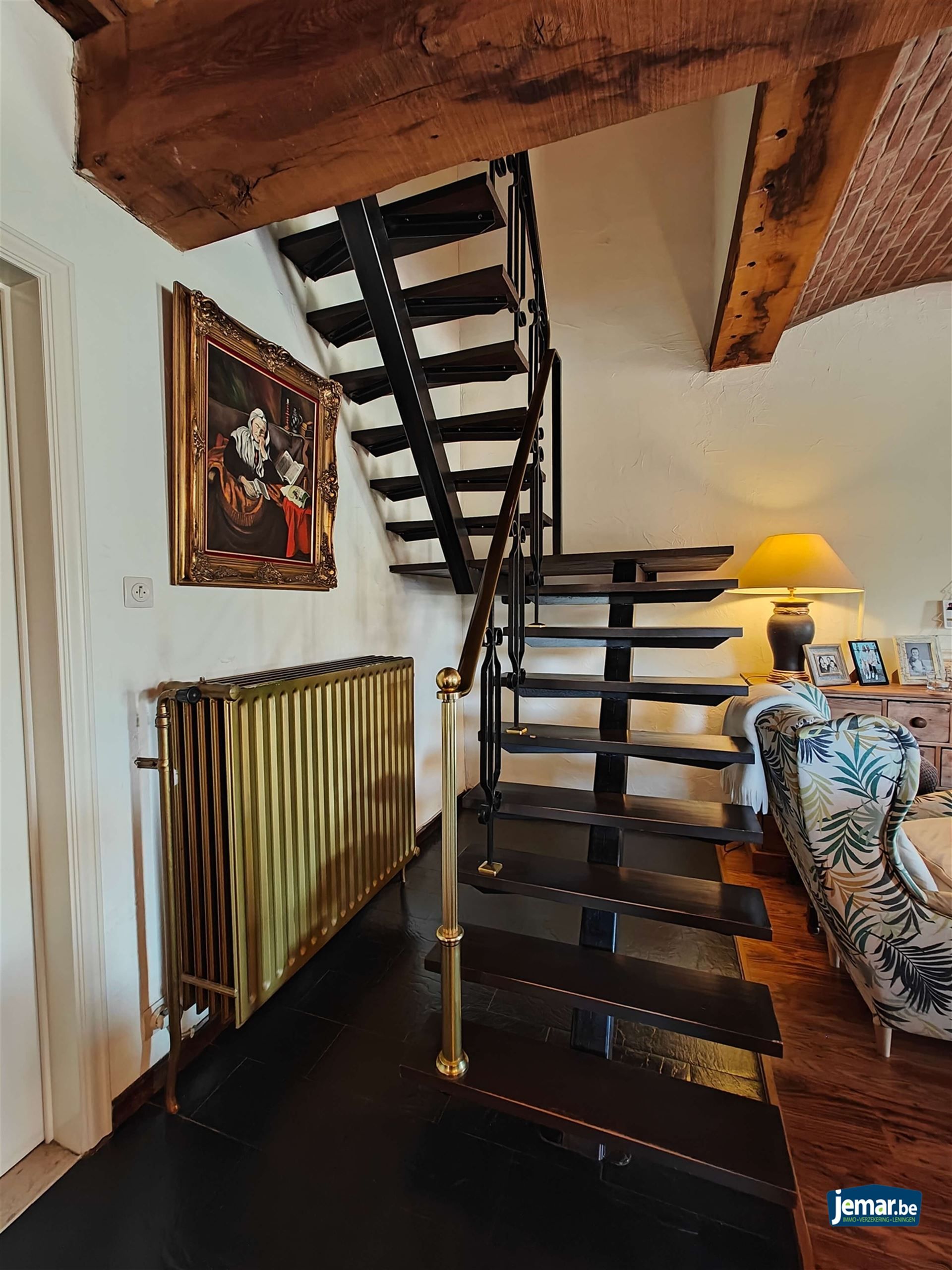 Half- open woning met 4 slaapkamers en apart garage foto 16