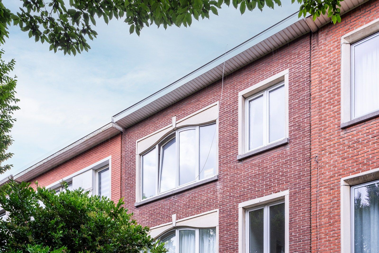 Licht en ruim appartement in rustige straat foto {{pictureIndex}}