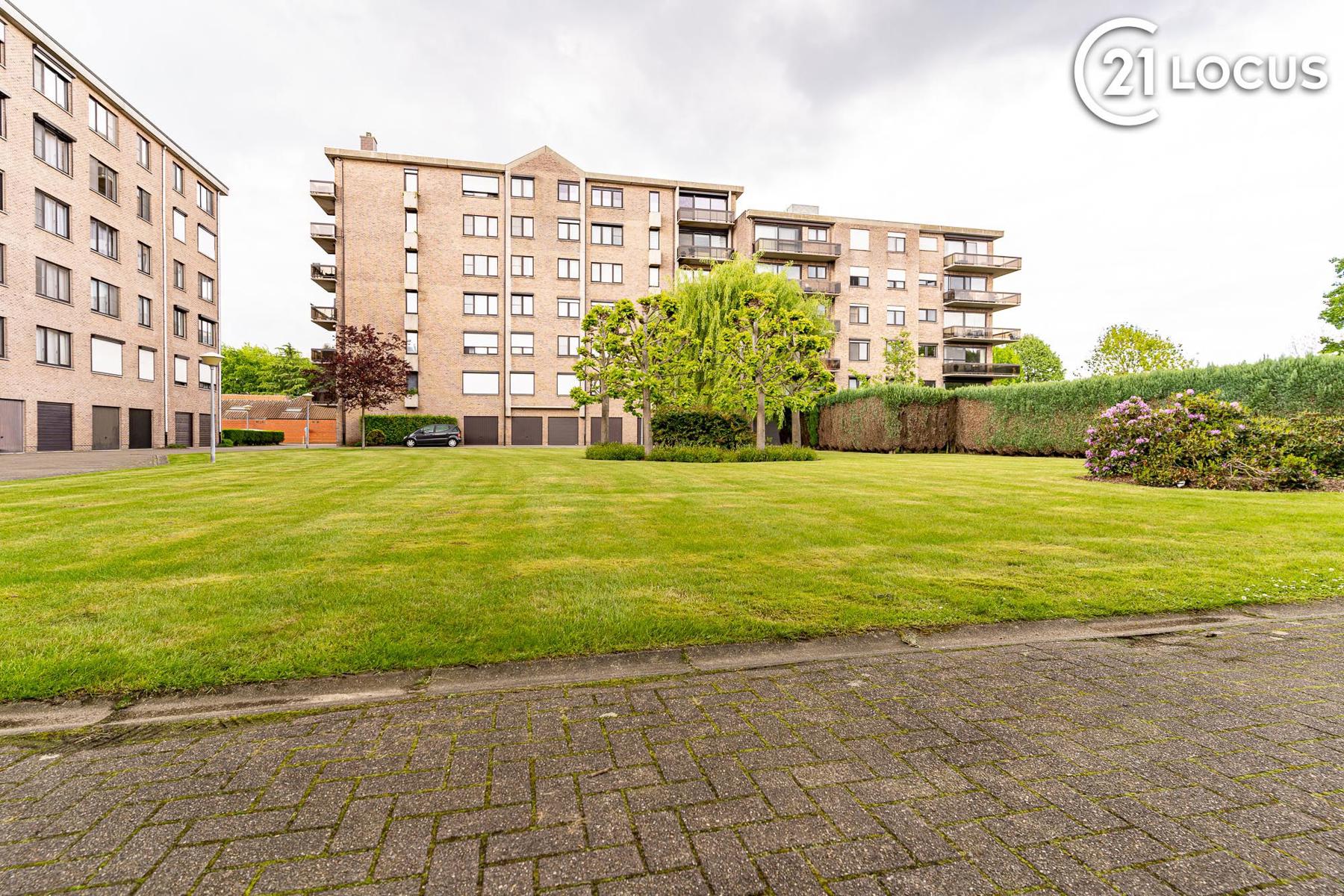 Zeer ruim appartement (132m²) met dubbele garage te huur ! foto 19