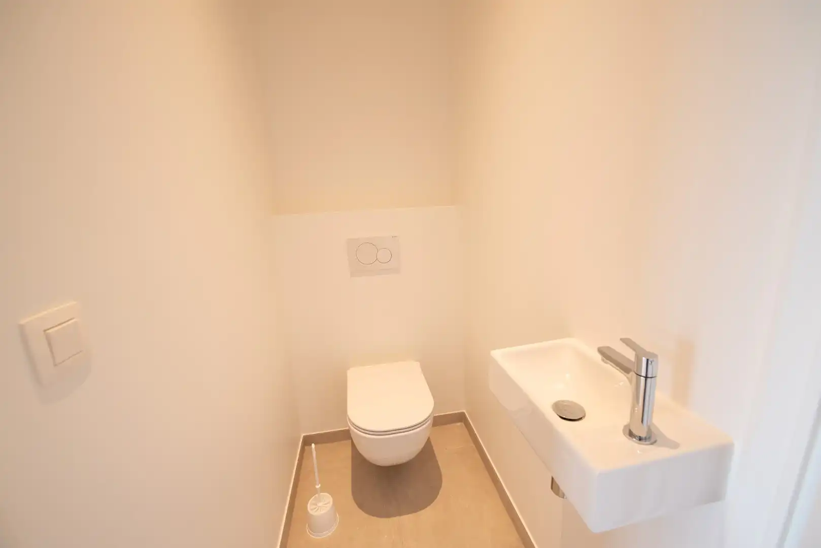 Ruime klassevolle penthouse TE HUUR in Waregem foto 11