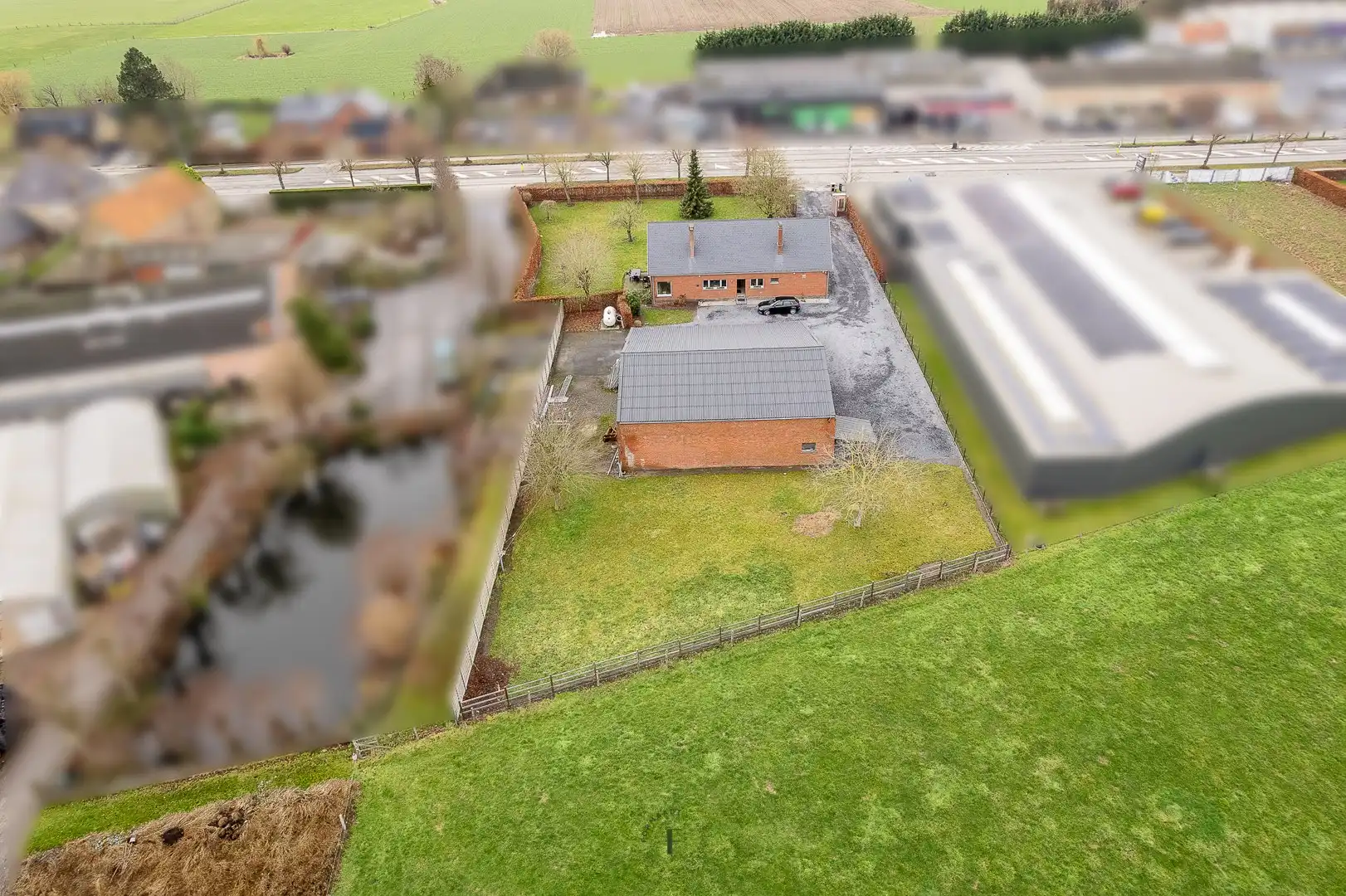 Woning met vernieuwde loods op visibele locatie in Hooglede foto 24