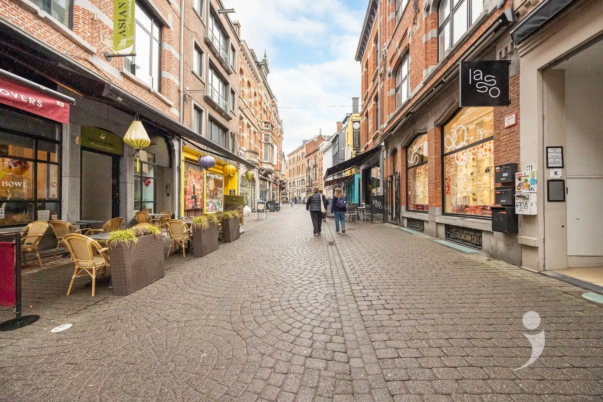 High-end studentenkamer in centrum Leuven foto 11