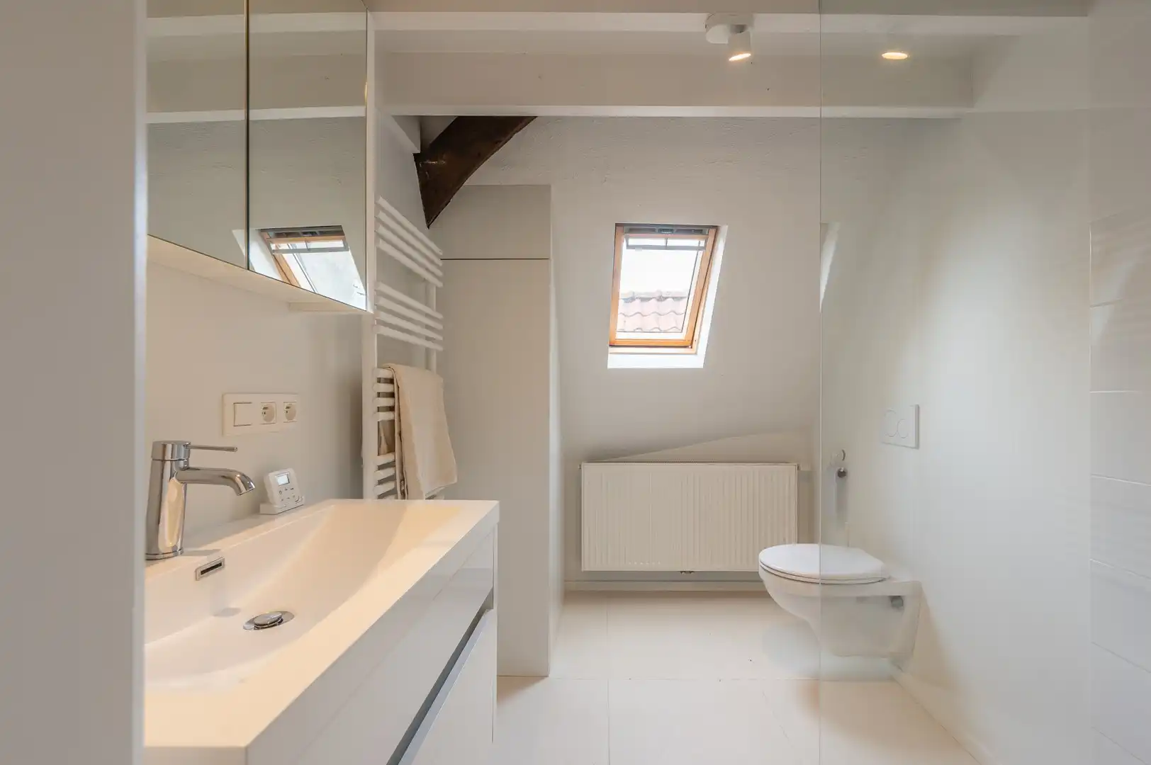 Bijzondere charmewoning met aparte duplex studio op topligging foto 22