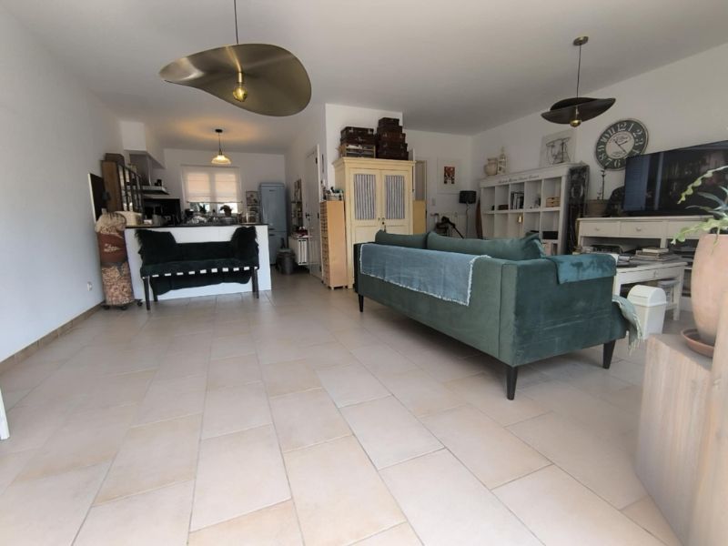 Intapklare woning met dubbele garage foto 9
