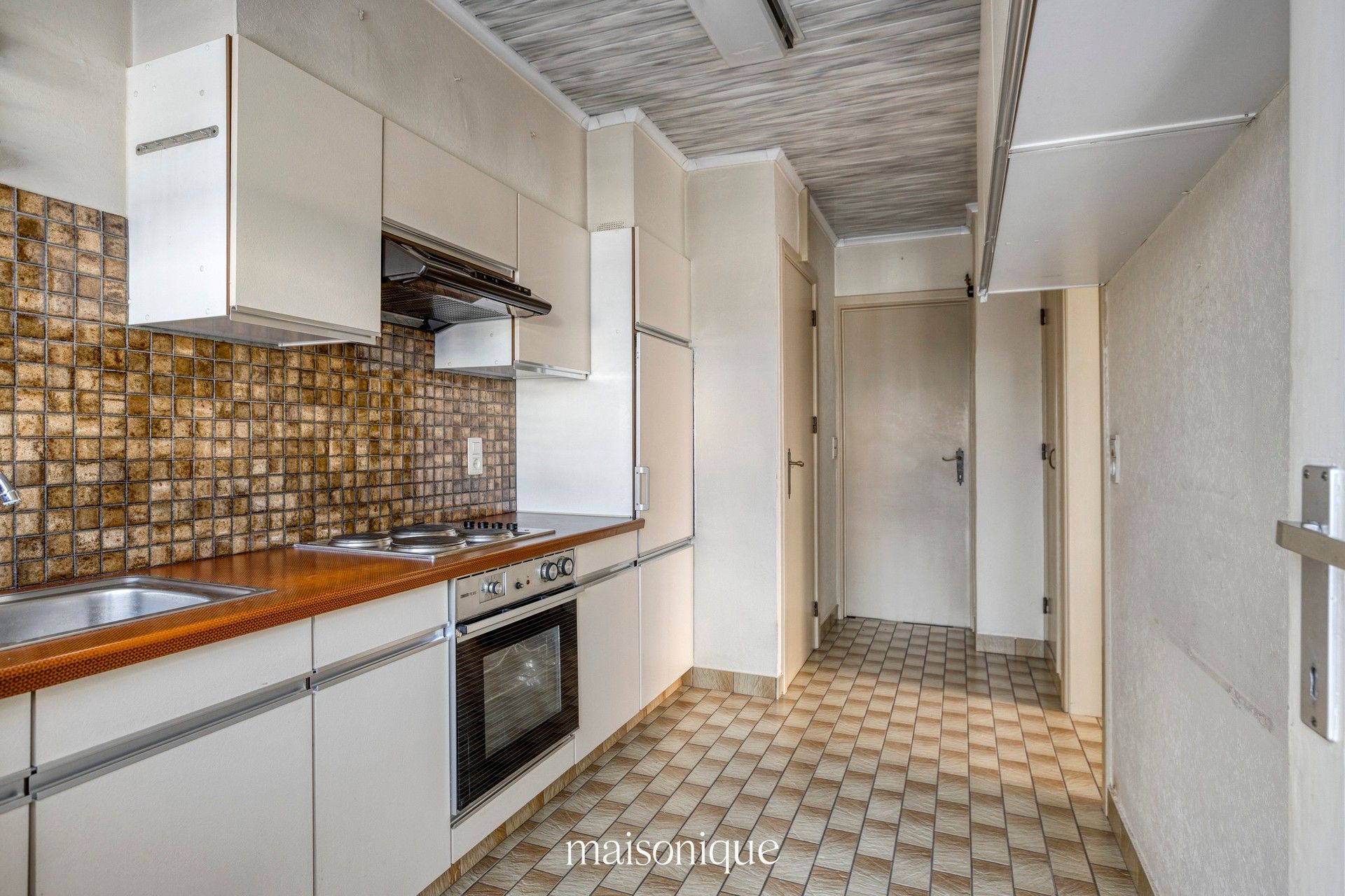 Degelijke familiewoning op een toplocatie in Sint-Michiels. foto 7