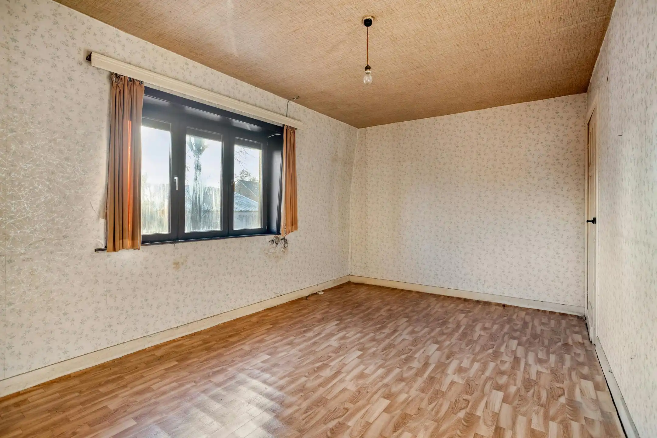 Huis met 3 slaapkamers en buitenruimte te Sijsele (Damme) foto 11