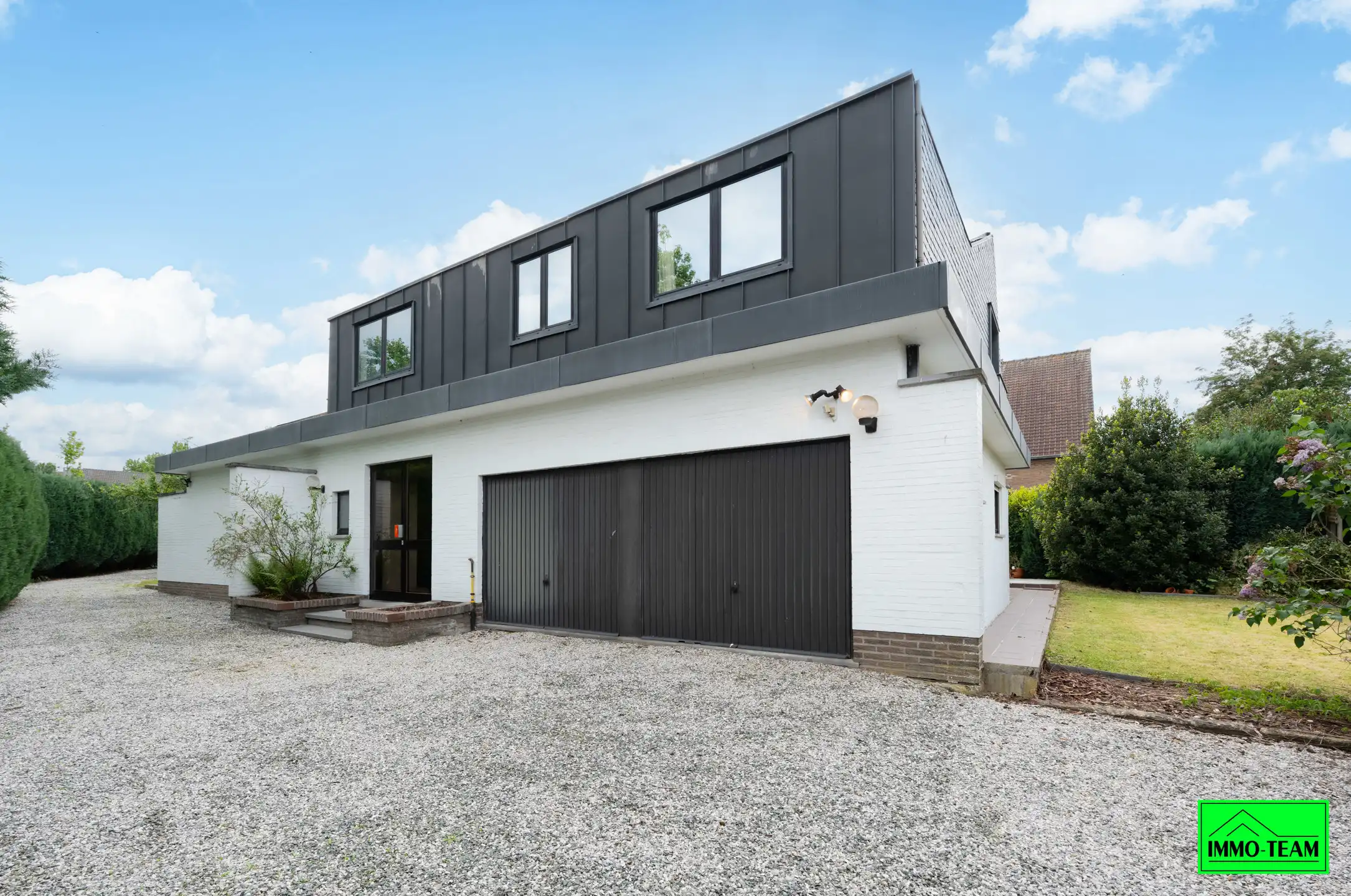 Karaktervolle villa in rustige, kindvriendelijke woonwijk foto 2