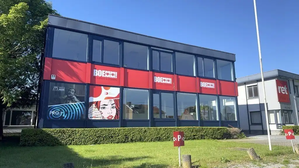Instapklaar kantoor te huur vlakbij R4 en E40 in Drongen foto 13