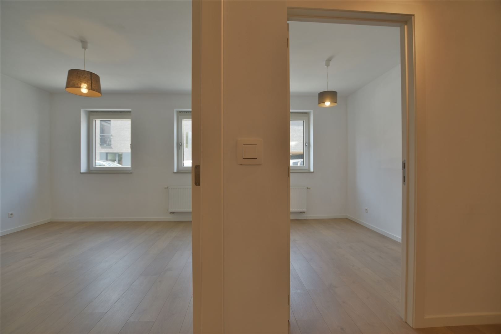 Prachtig gelijkvloers appartement  met 2 slaapkamers te Dendermonde (Schoonaarde) foto 11