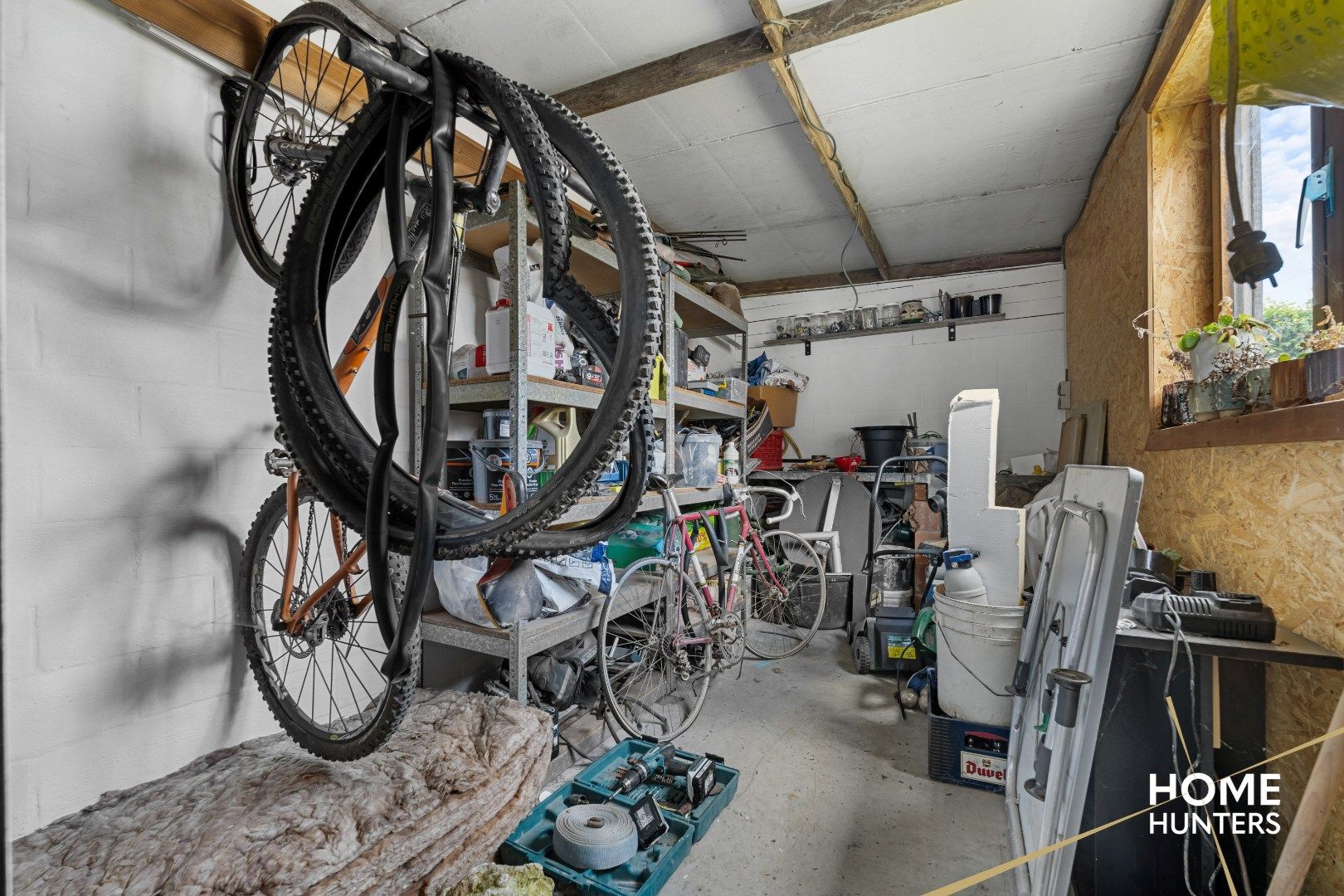 Instapklare, volledig gerenoveerde rijwoning met garage in hartje Wervik foto 24