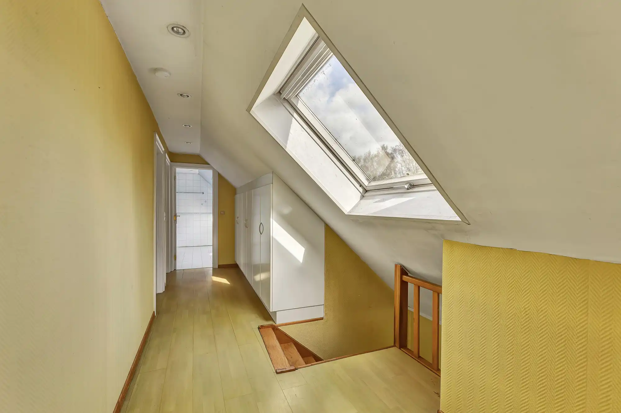 Te renoveren woning op uitzonderlijk perceel! foto 10