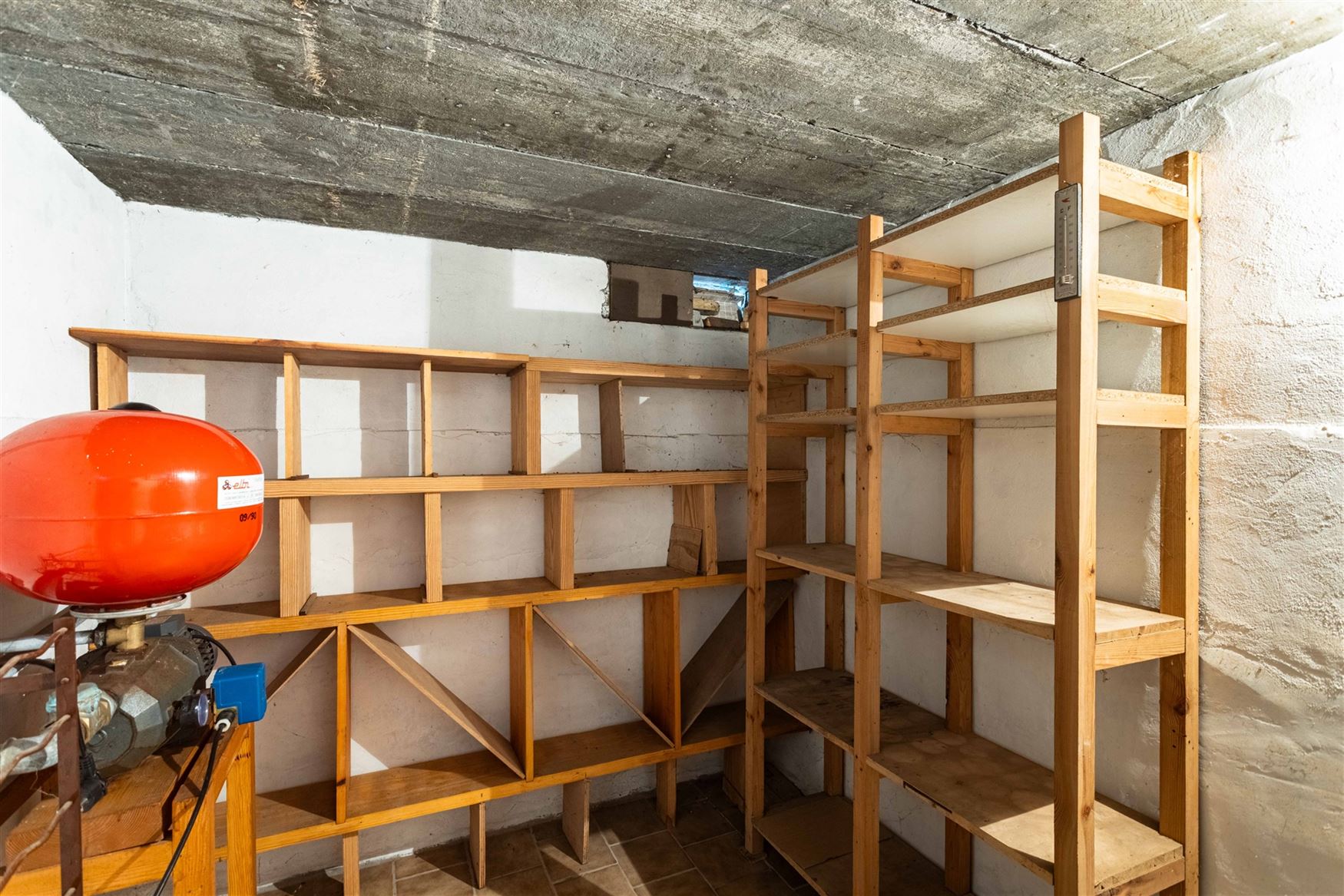 Charmante bungalow met open zicht en potentieel te Nazareth. foto 23