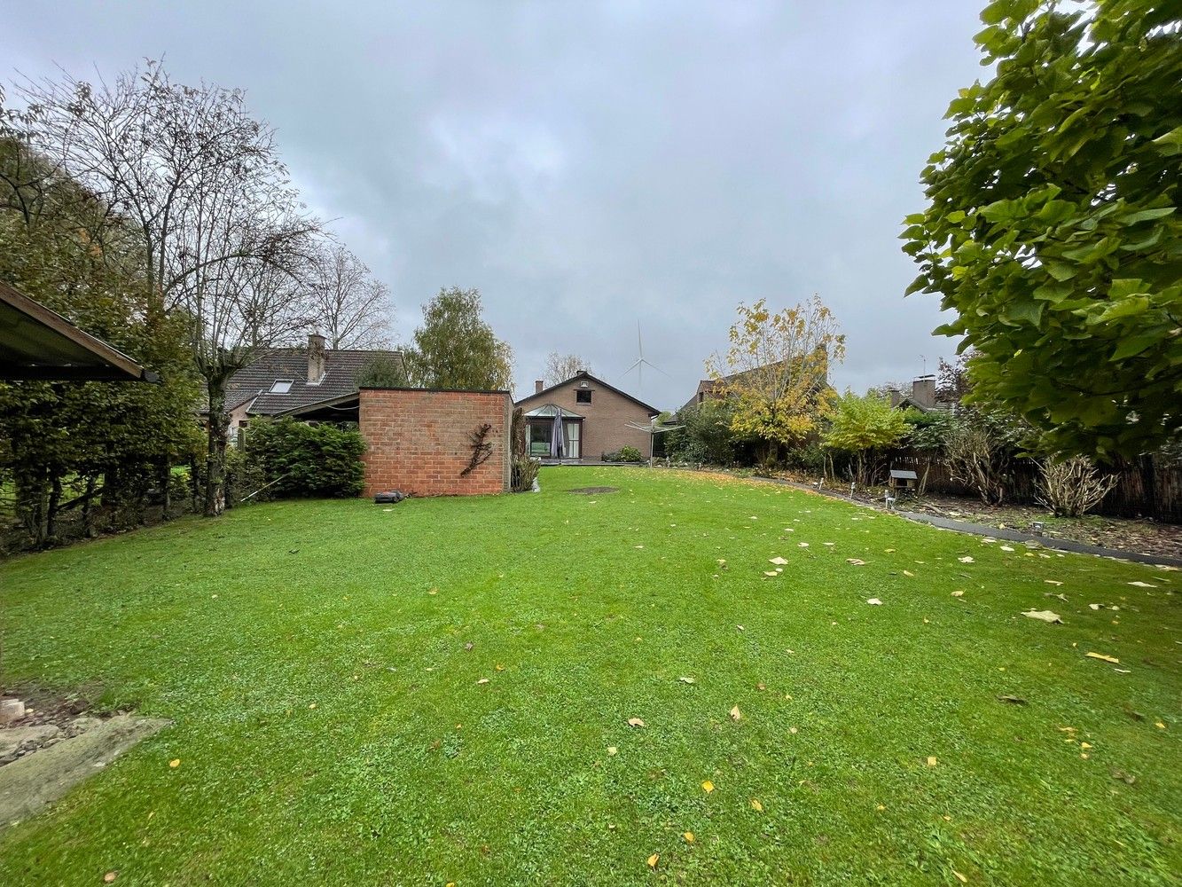 Rustig gelegen alleenstaande villa foto 17