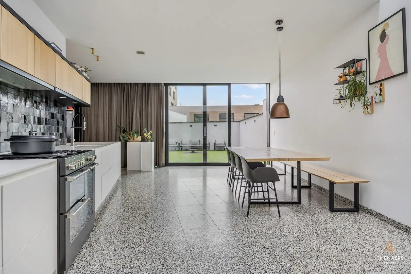 Stijlvol gerenoveerde karakterwoning nabij het centrum van Sint-Truiden. foto 9