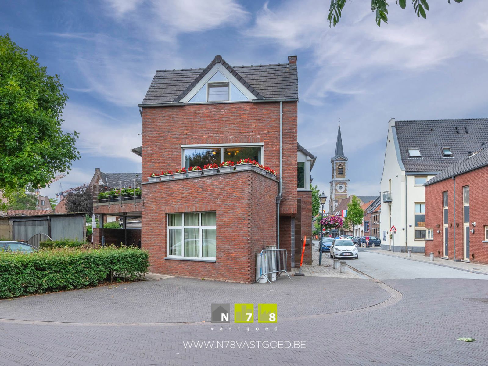 Appartement te koop foto {{pictureIndex}}