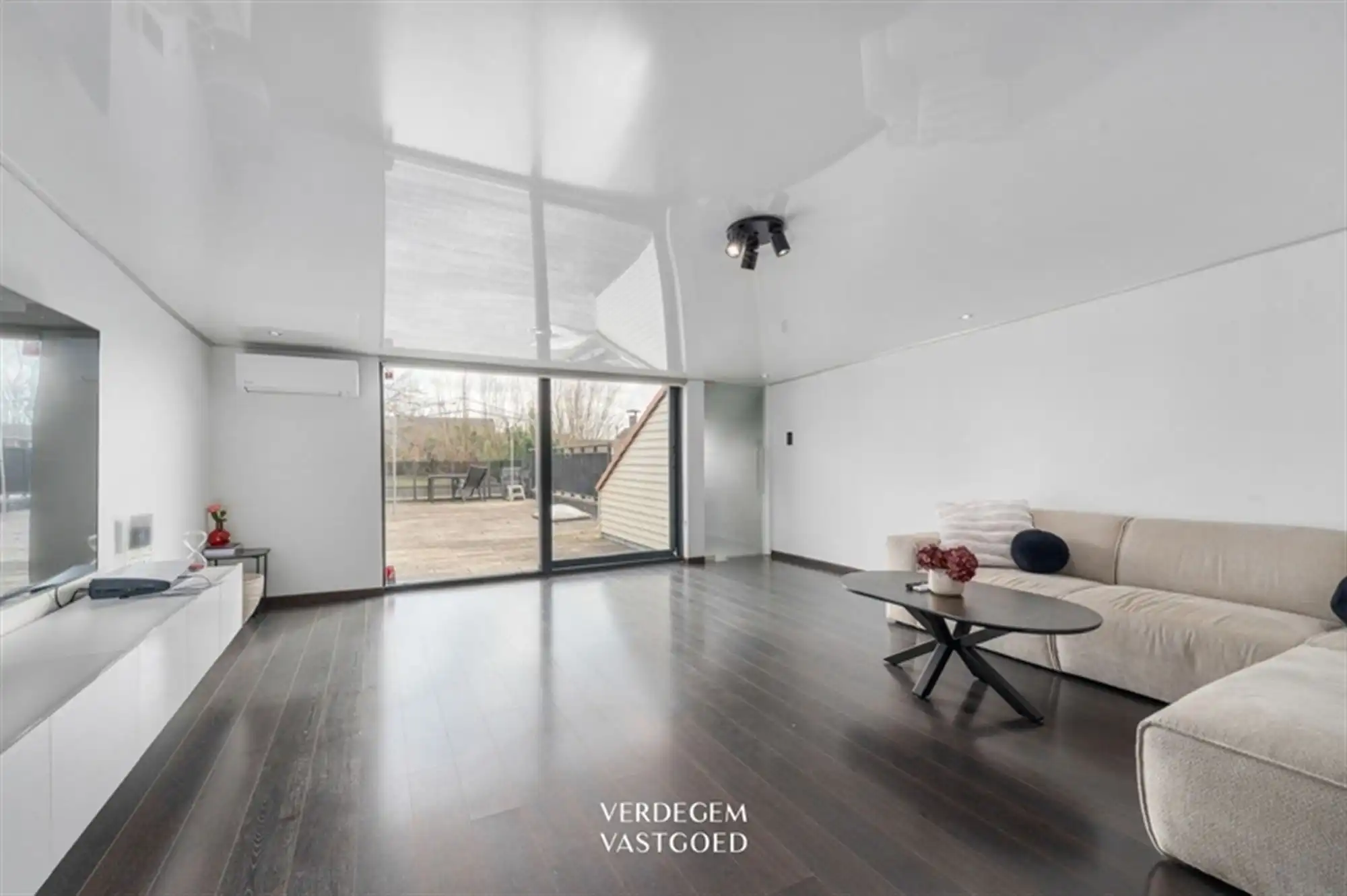 Handelsruimte of atelier met mooi woongedeelte in hartje Zelzate foto 6