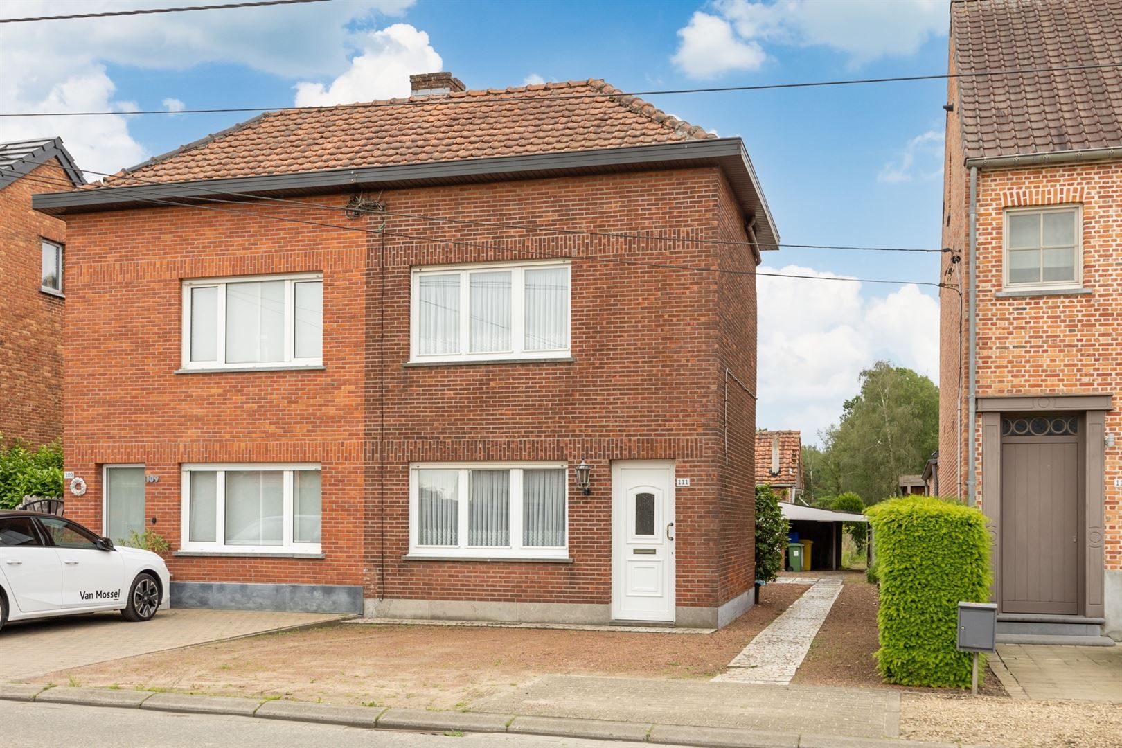 Charmante renovatie-woning met potentieel foto 18