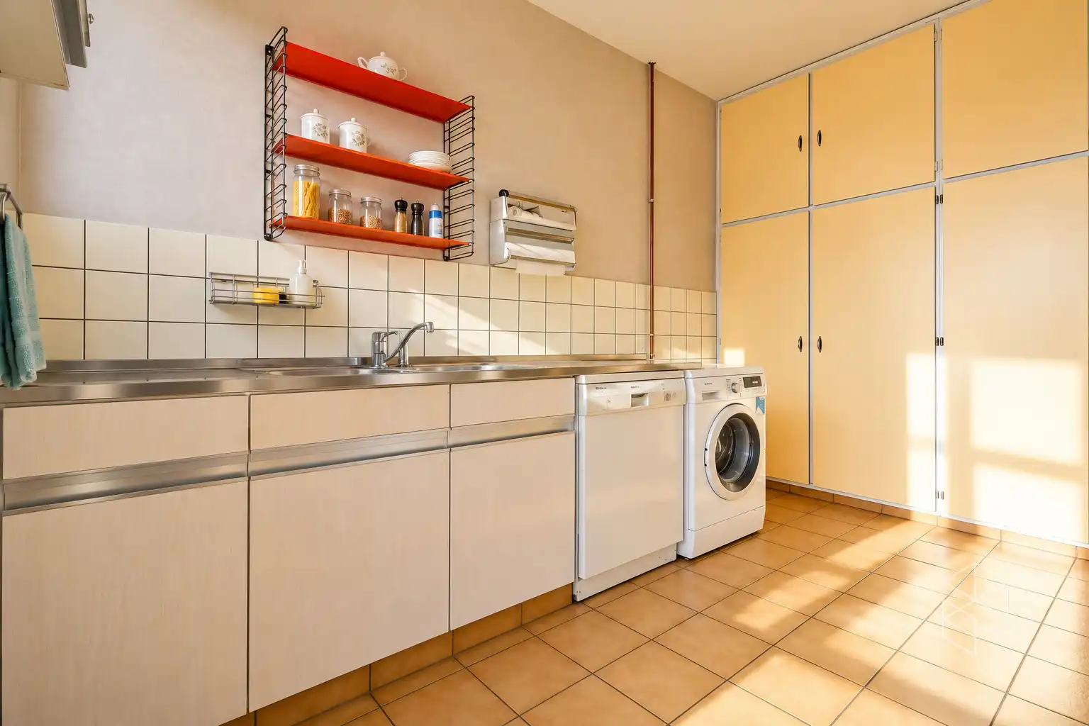Rustig gelegen gelijkvloerse woning met royale woonoppervlakte foto 17
