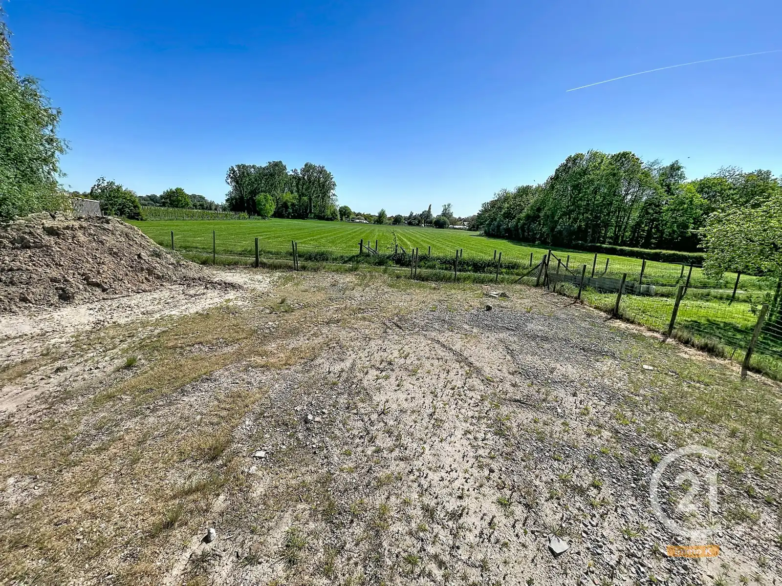 Ruime gelijkvloerse woning met opslag op perceel van 40a55ca foto 24