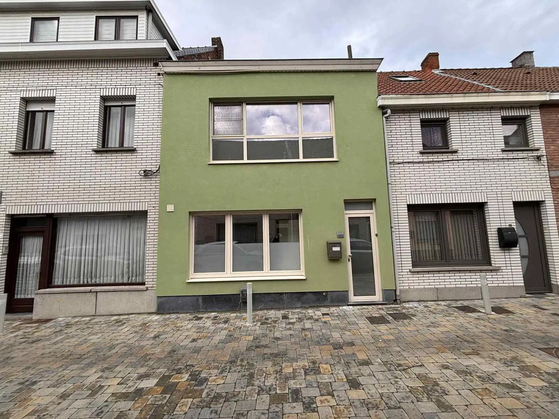 WETTEREN - Gezellige rijwoning in het centrum foto 2