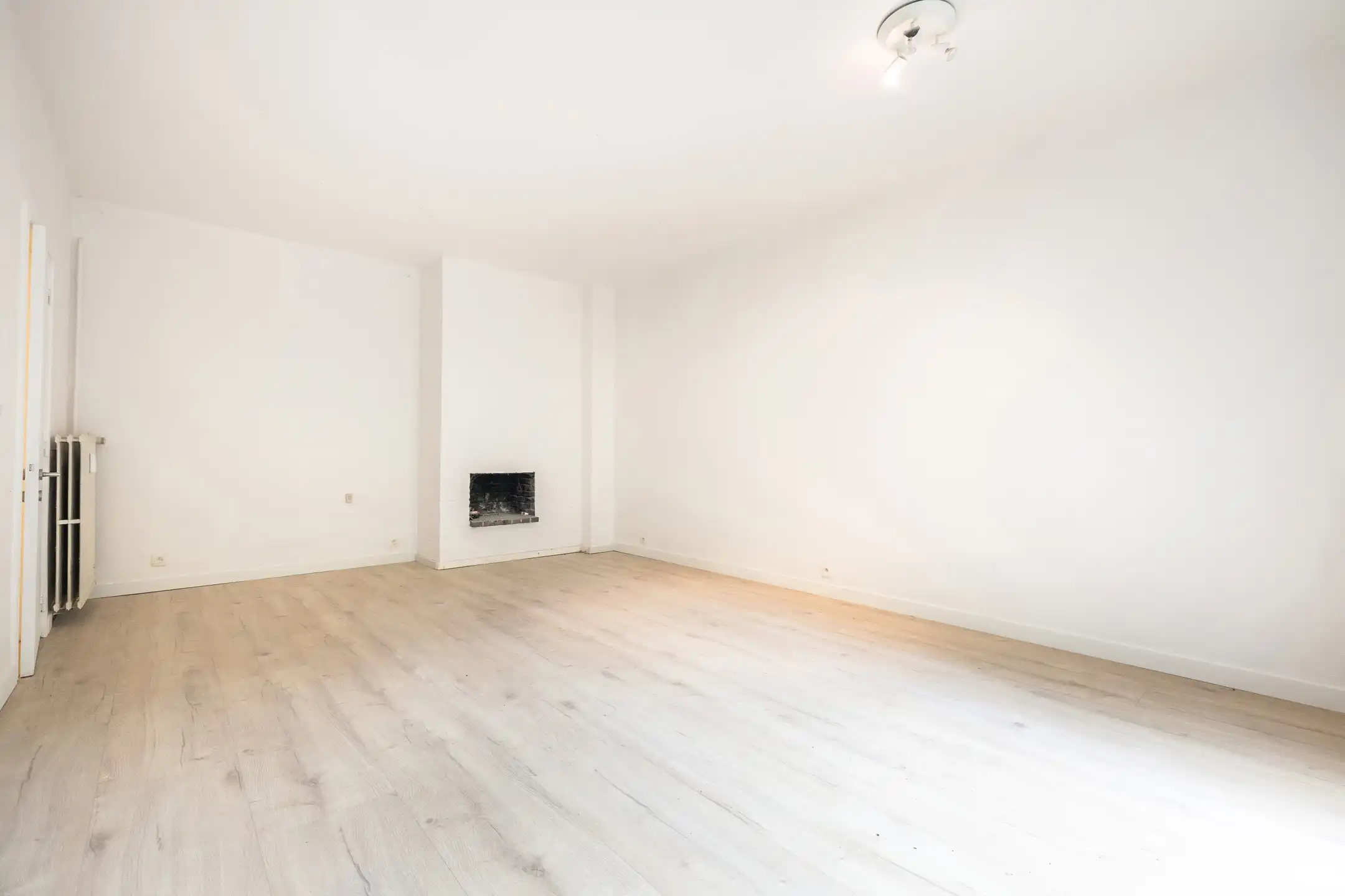 Appartement met 1 slaapkamer + werkkamer en tuin foto 3