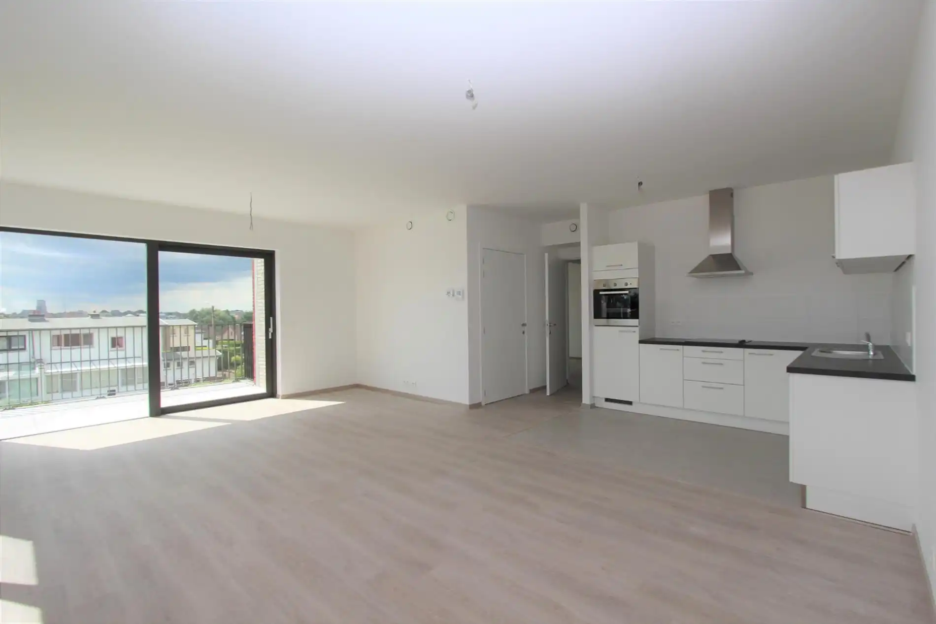 PRIMA GELEGEN APPARTEMENT MET TERRAS foto 2