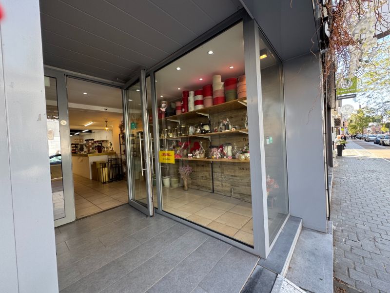 Handelspand op TOP locatie in hartje Brasschaat foto 4