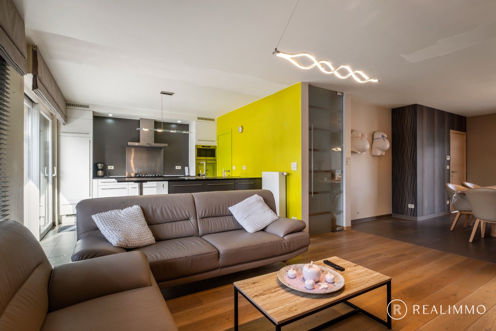 Perfect onderhouden woning in Deerlijk foto 5